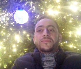 Yamine, 31, Rennes