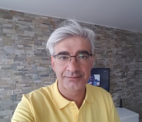 FELIX B, 50, Saint-Denis