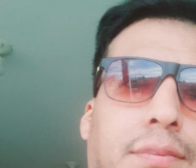 Larik Iván, 29, Juliaca