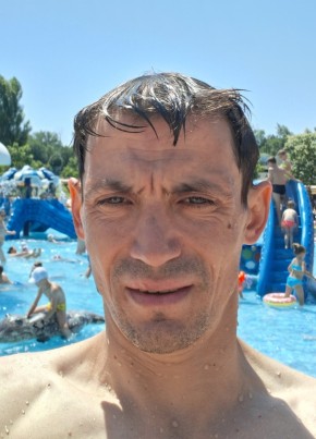Teodor из Chişinău 37 лет