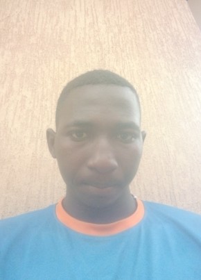 Am Albert из Kampala 20 лет