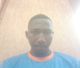 Am Albert, 20, Kampala