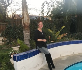 Mila, 60 лет, Bakersfield