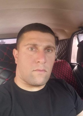 Ararat Markosyan, 34, Հայաստանի Հանրապետութիւն, Երեվան