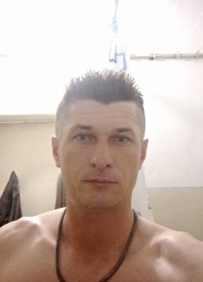 Анатолий, 41, Россия, Магадан