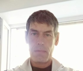 Anatoliy, 49, Naurskaya