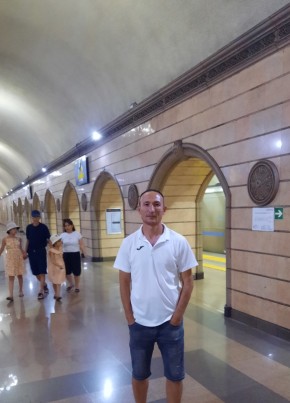 Тимур из Бишкека 43 года