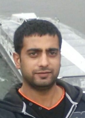 Mujahid, 26, Estado Español, Alicante