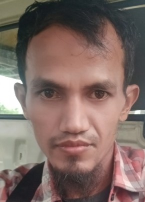 Hlawin, 37, Myanmar (Burma), Naypyitaw