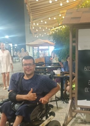 Dmitriy, 35, Russia, Adler