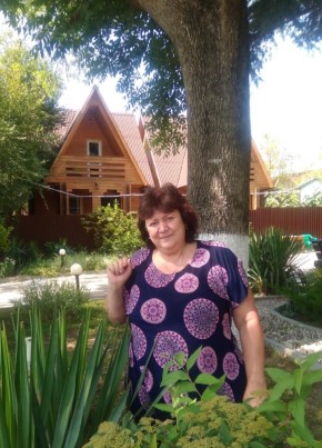 Валентина из Воронежа 64 года