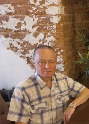 Андрей из Томска 64 года