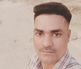 Manoj Kumar, 26 лет, Ghūgus