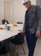 Yishai, 21, Israel, Tel Aviv