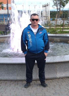 Дмитрий, 41, Россия, Шахтерск