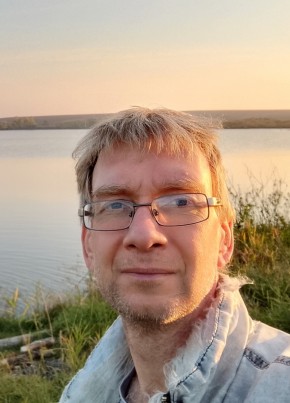 Денис из Новосибирска 52 года