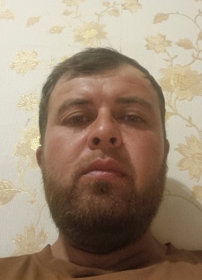 Роман из Брянска 31 год
