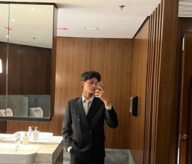 Aiman, 18, Paka