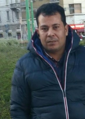 Mohamed, 45, Repubblica Italiana, Milano