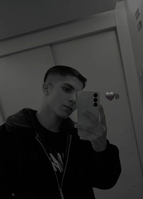 anton из Ditzingen 18 лет