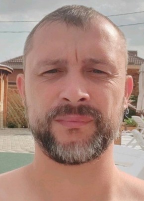 Денис из Пятигорска 42 года