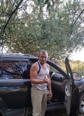 Петр из Саратова 55 лет