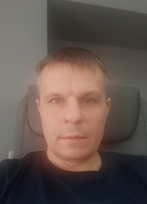 Иван из Екатеринбурга 46 лет