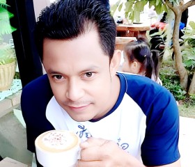 Teerayut, 46, Chanthaburi