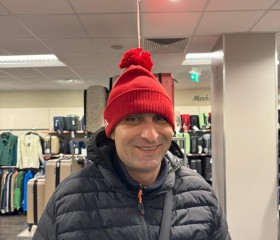 Viktor Mamedov, 43, Kassel