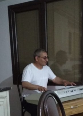 Заур Кумададаев