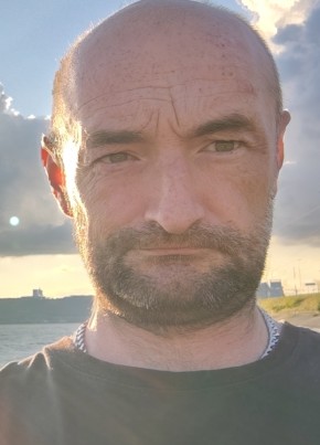 Андрей из Ульяновска 46 лет