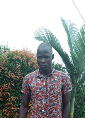 Peter, 18, Uganda, Entebbe