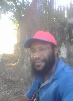 Slave из Port Moresby 18 лет
