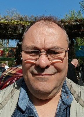 Henri из Dresden 52 года
