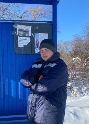 Матвей из Лесозаводска 19 лет