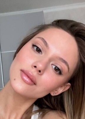 Полина из Новосибирска 24 года
