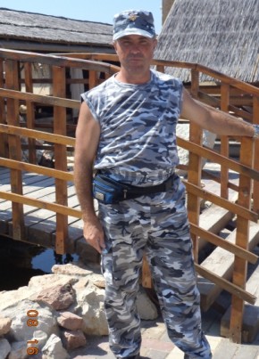 Александр, 58, Россия, Симферополь