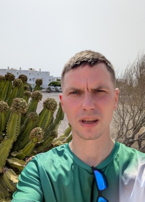 Oleg из Peterhead 39 лет