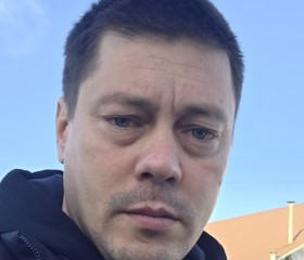 Ngggn, 39, Helsinki