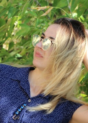 Марина из Энгельса 25 лет