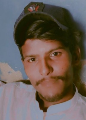 Abdul Khan, 18, Seychelles, Victoria