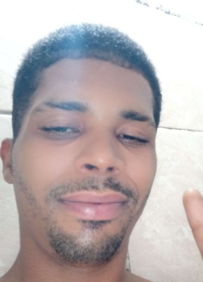 Italo Sallys из Recife 24 года