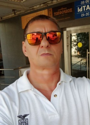 Валерий. из Москвы 62 года