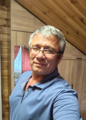 Денис из Новосибирска 50 лет