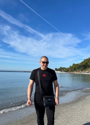 Dmitrij из Tirana 41 год