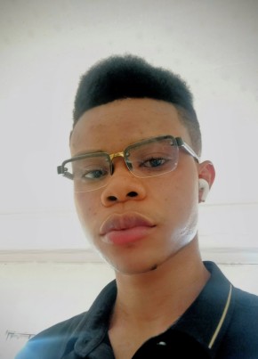 JOE из Monrovia 22 года