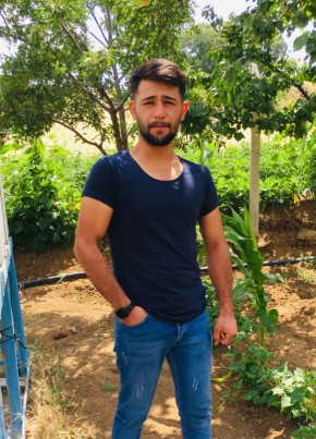 Bayram, 22, Türkiye Cumhuriyeti, Ankara