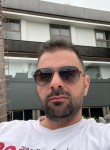 Lio, 41, Sharjah