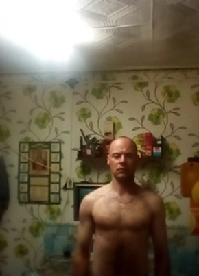 Анатолий, 33, Россия, Локня