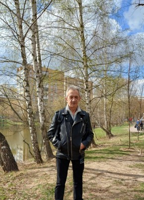 ринат из Томилино 63 года